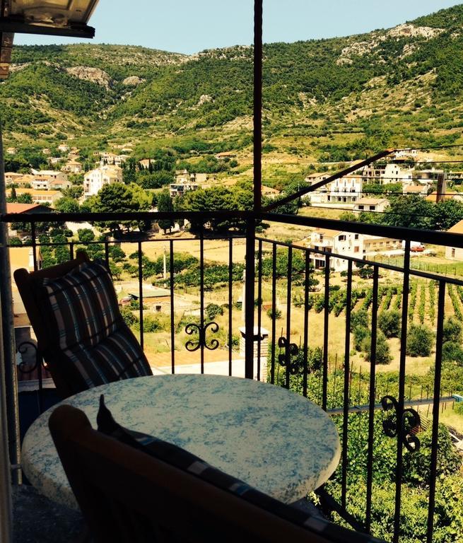 Hill House Marija Apartment Komiža Exterior foto
