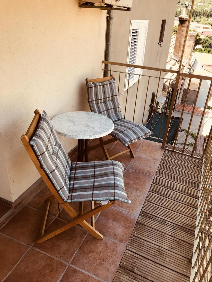 Hill House Marija Apartment Komiža Exterior foto
